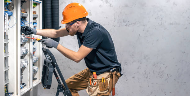 Best 24-Hour Electrician  in Waunakee, WI
